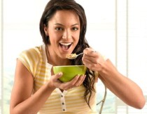 Picture 1 of Female loser in fighting appetite