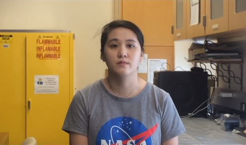 Picture 1 of Female Vietnamese graduate student invented lithium battery for life