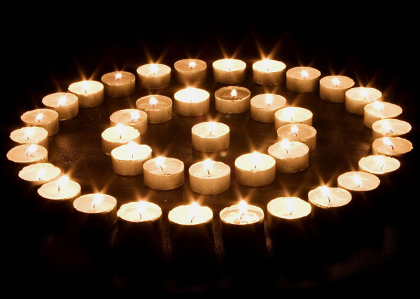 Picture 3 of Find out the meaning of the candles