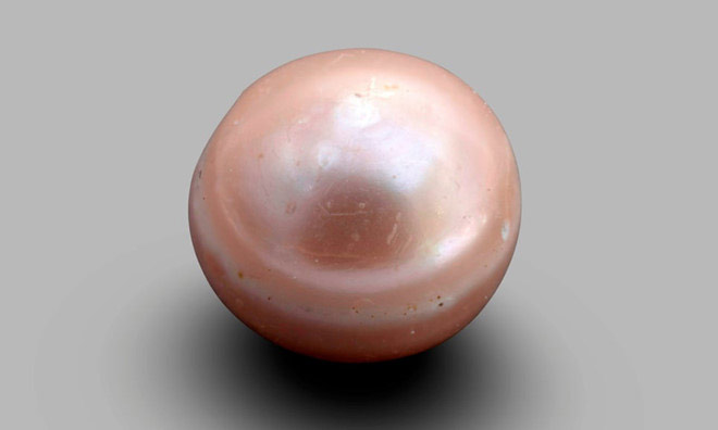Picture 1 of Find the 8,000-year-old 'world's oldest' pearl