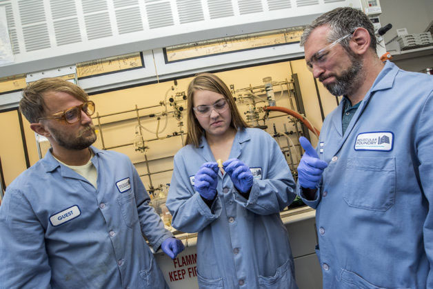 Picture 2 of Finding a new polymer can solve the plastic waste crisis