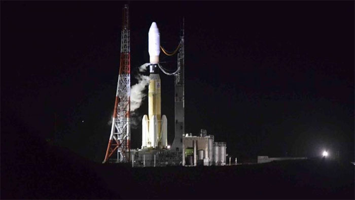 Picture 1 of Fire in space center, Japan canceled launch on ISS