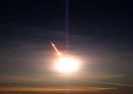 Picture 1 of Fireballs appear in America