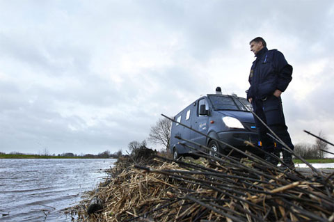 Picture 6 of Flood threatens the Netherlands