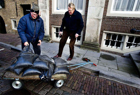 Picture 8 of Flood threatens the Netherlands