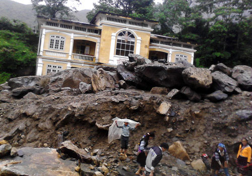 Picture 5 of Flooding scene devastated 12 dead in Sapa