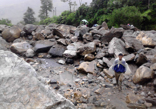 Picture 6 of Flooding scene devastated 12 dead in Sapa