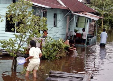 Picture 3 of Floods in Indonesia