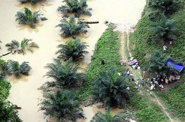 Picture 6 of Floods in Indonesia