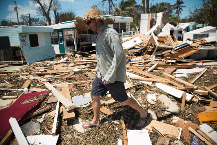 Picture 3 of Florida after super typhoon century Irma: Dark, flooding and ruin