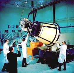 Picture 4 of Flying to the Moon, Apollo 11 has been in trouble