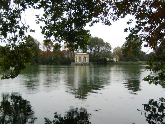 Picture 5 of Fontainebleau Castle - France