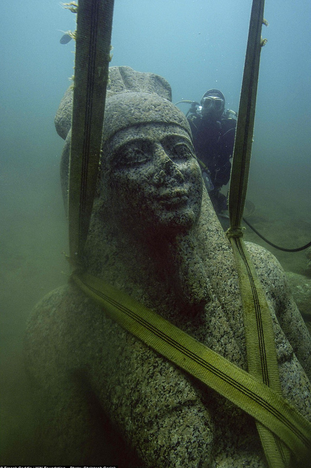 Picture 5 of For the first time the treasure of submerged Egyptian artifacts is