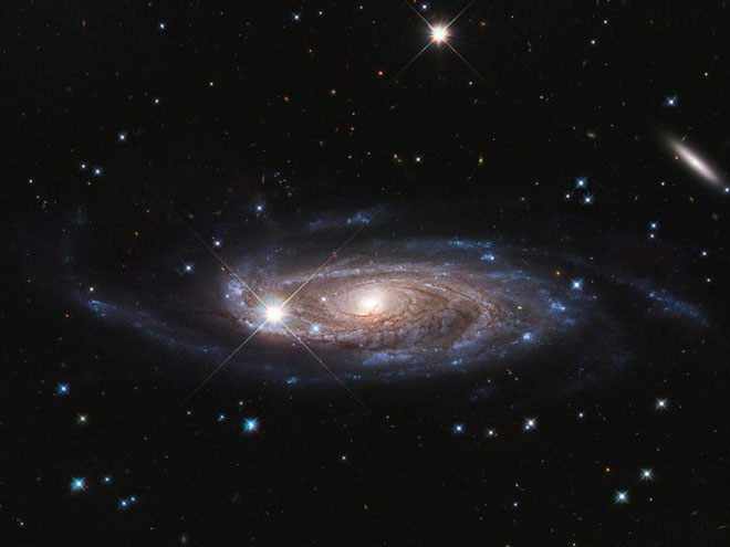 Picture 1 of Found a giant galaxy, 2.5 times larger than the Milky Way galaxy