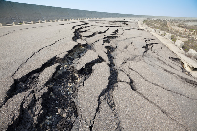 Picture 2 of Found a way to detect large earthquakes early by ... gravity waves