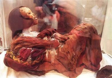 Picture 1 of Found many strange mummies