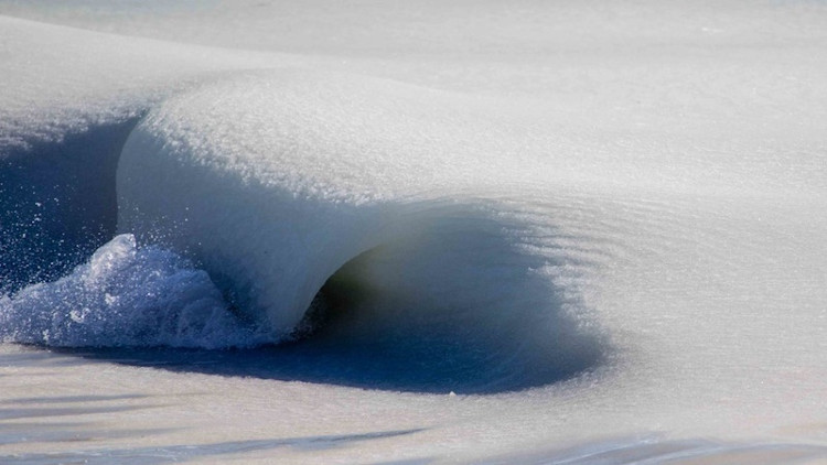 Picture 1 of Freezing ocean waves off the US
