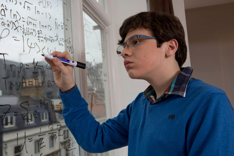 Picture 1 of From the autistic boy to become a Physics prodigy possessing IQ 170
