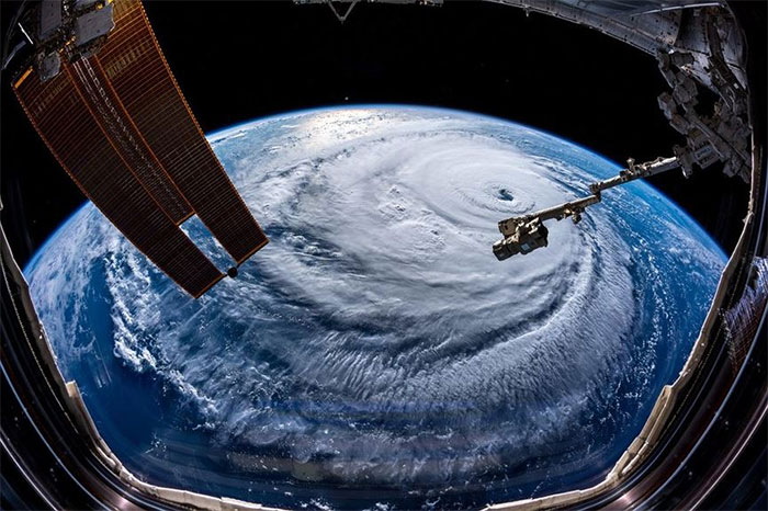 Picture 2 of From the space station, astronauts still shudder because of Florence Florence