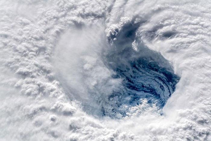 Picture 4 of From the space station, astronauts still shudder because of Florence Florence