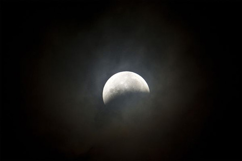 Picture 2 of Full lunar eclipse after 400 years