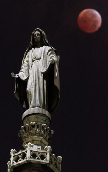 Picture 6 of Full lunar eclipse after 400 years
