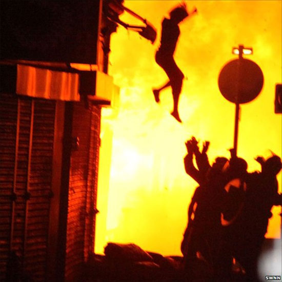 Picture 8 of Full set of escape secrets when a fire occurs