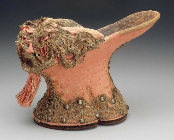 Picture 2 of Funny history of high heels