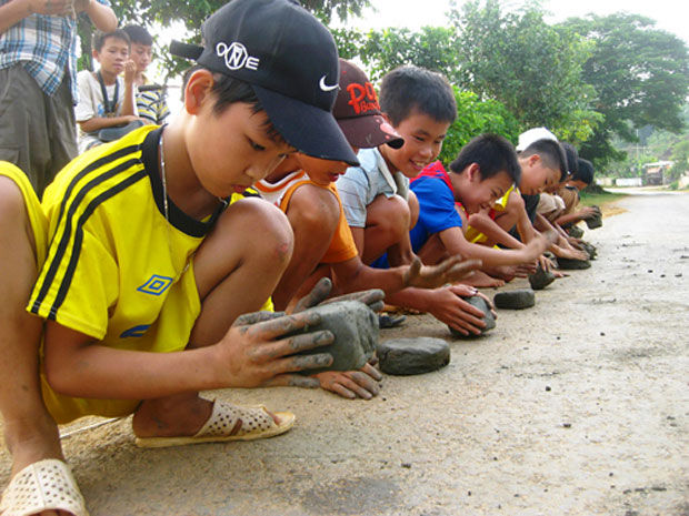 Picture 18 of Games of Vietnamese children in the past