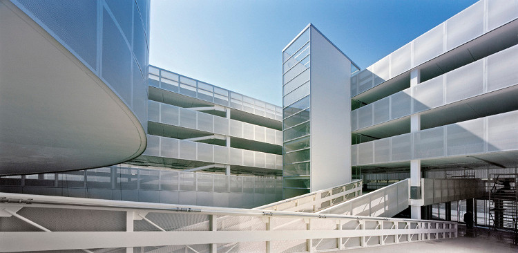 Picture 6 of Garage and strange car park in the world