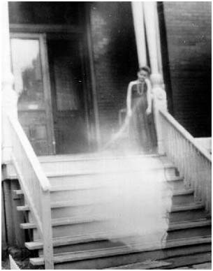 Ghost images of the world famous images 9