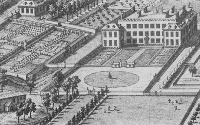 Picture 3 of 'Ghost' masterpiece suddenly appeared in the middle of the wilderness thanks to the summer sun