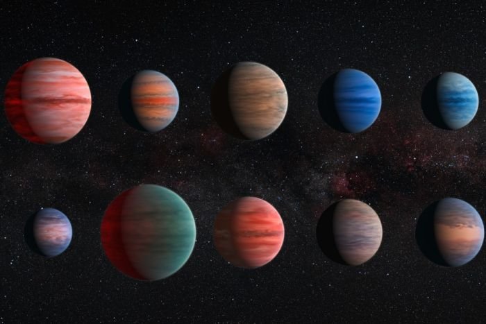 Picture 1 of Giant gas planet holds water in clouds