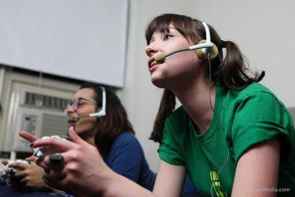 Picture 7 of Girls outperform boys when programming games