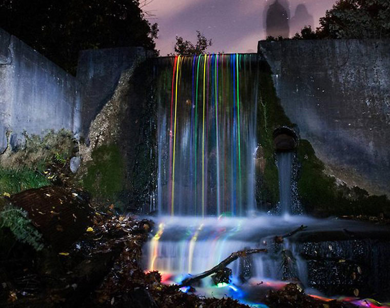 Picture 3 of Glowing waterfall like a unique rainbow, hard to believe