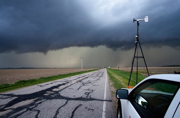 Picture 11 of Go and watch the lightning in the heavens being punished the most