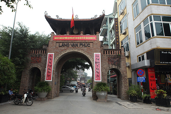 Picture 1 of Go to Van Phuc village to see how elaborate the silk production process is