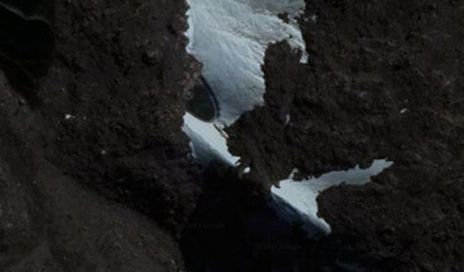 Picture 8 of Google Maps detects 8 strange bases of aliens?