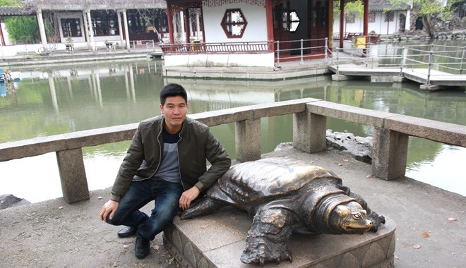 Picture 5 of Grasp the giant net of Ho Guom turtle in Son Tay