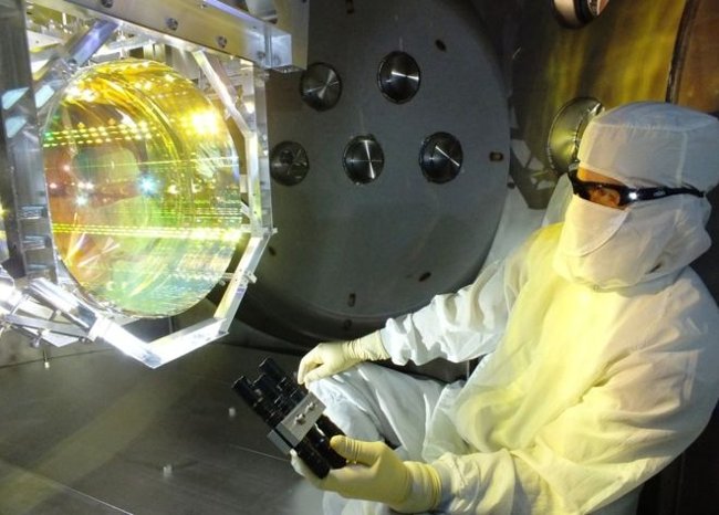 Picture 3 of Gravity waves - Mystery 100 years about to be discovered