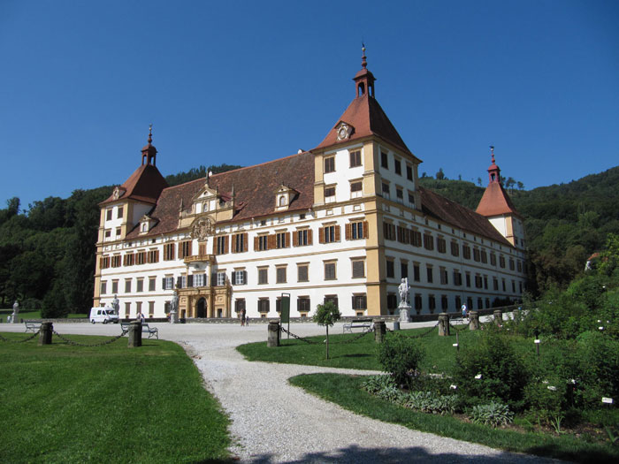 Picture 6 of Graz City and the Scholoss Eggenberg historic center