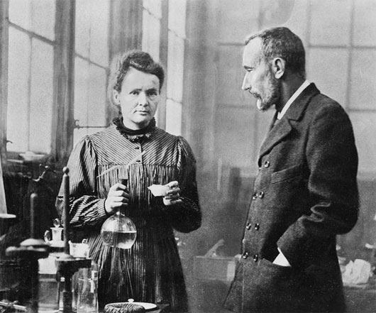 Picture 2 of Great scientists sacrifice themselves for their careers