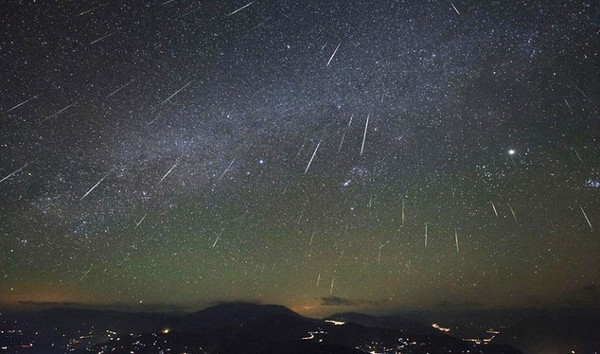 Picture 1 of Guide to observe meteor shower Orionids tonight