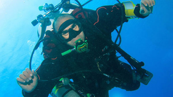 Picture 1 of Guinness records the world's deepest diver