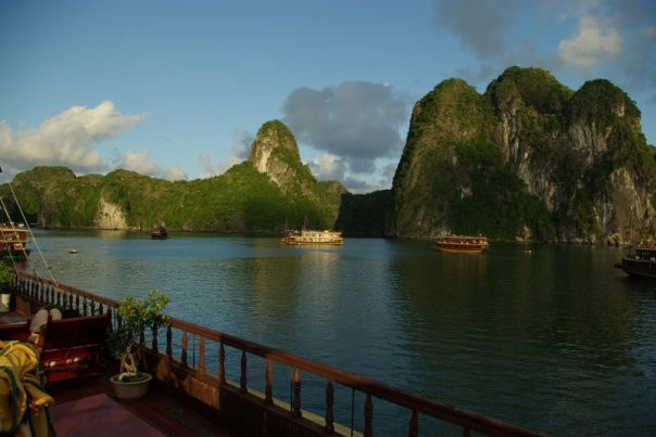 Picture 2 of Ha Long Bay - Land wonders set in the sky