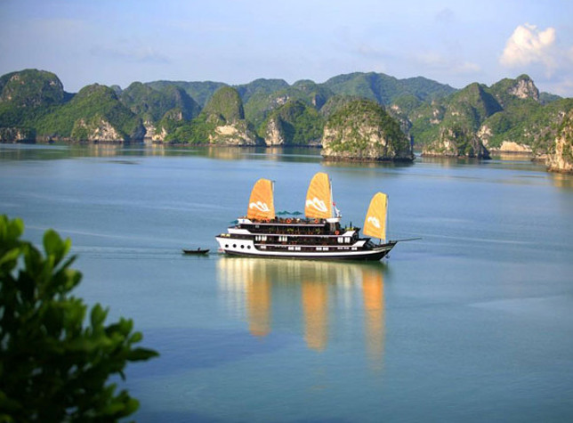 Picture 5 of Ha Long Bay - Land wonders set in the sky