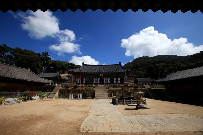 Haeinsa Temple - South Korea images 1