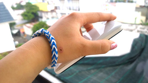 Picture 1 of Hand made wristbands contain toxic substances