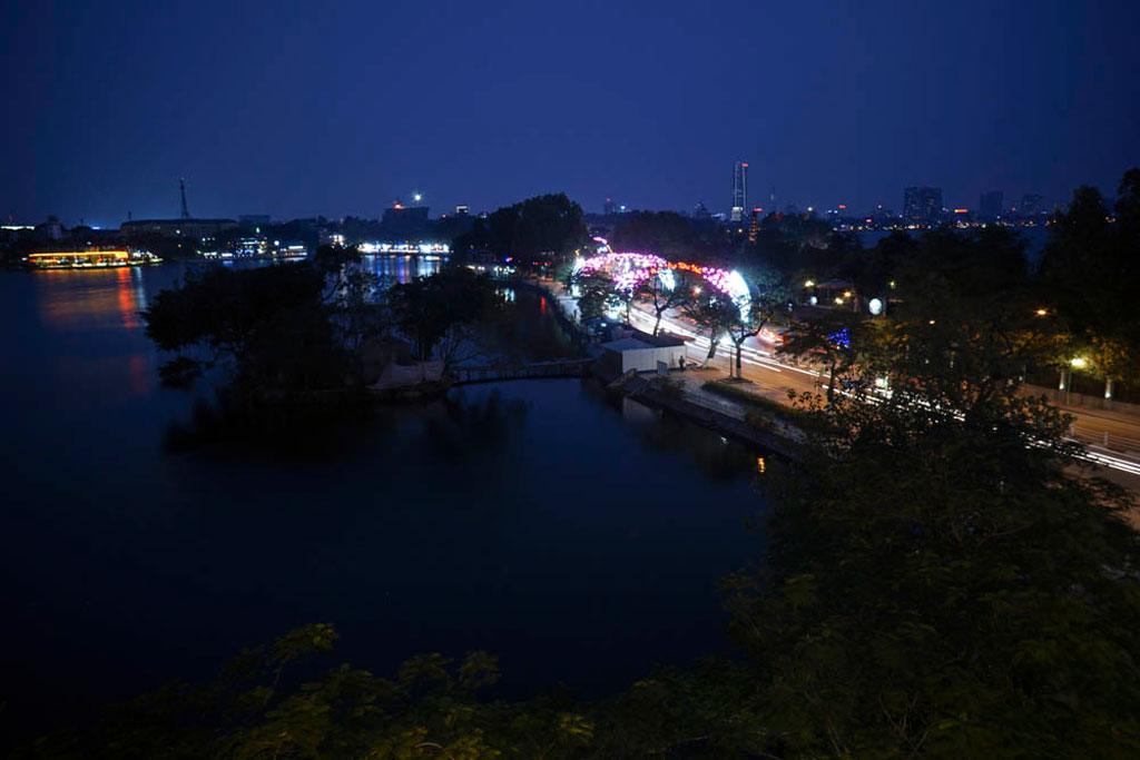 Picture 8 of Hanoi street jubilantly welcomes Binh Than Tet