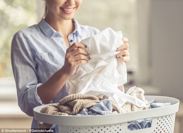 Picture 2 of Happy news: Washing dishes and washing clothes will help women live longer